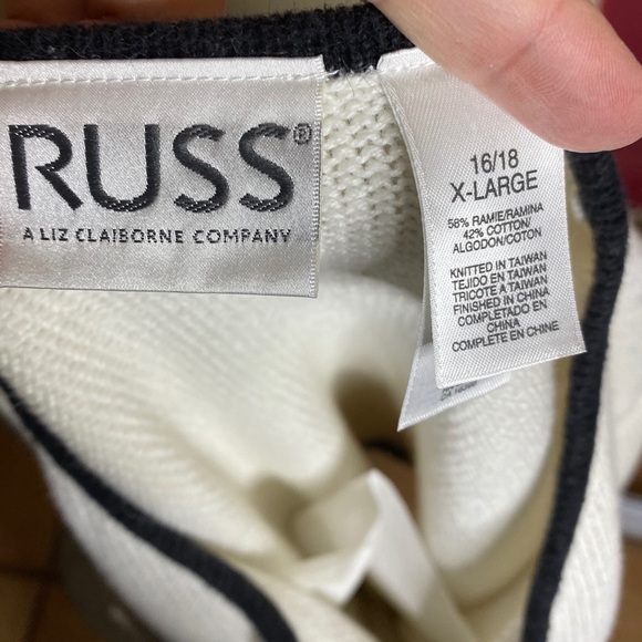 Liz Claiborne Russ White Zippered Cardigan with White Stripes Size XL 16/18 - Picture 4 of 5